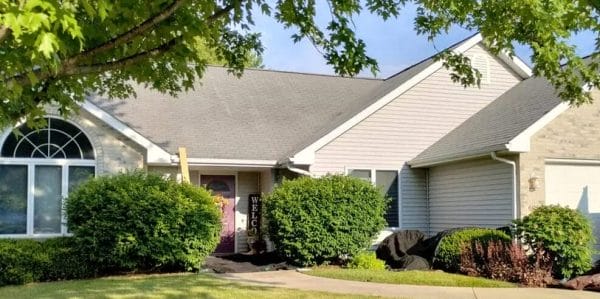 local roofing contractor in Rockford